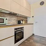 Beautifully Designed Studio In Hollerich